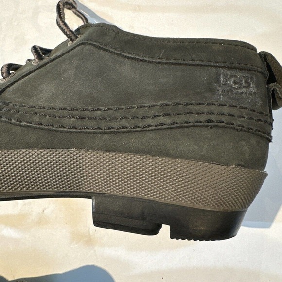 UGG Australia Boots Womens 7 Magpie Duck Ankle Bootie Black Leather - Picture 8 of 8